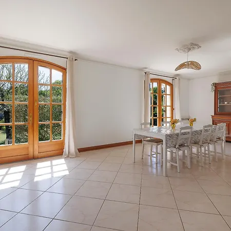 Casa de Férias La Châtelaine - A 25min De St Emilion *