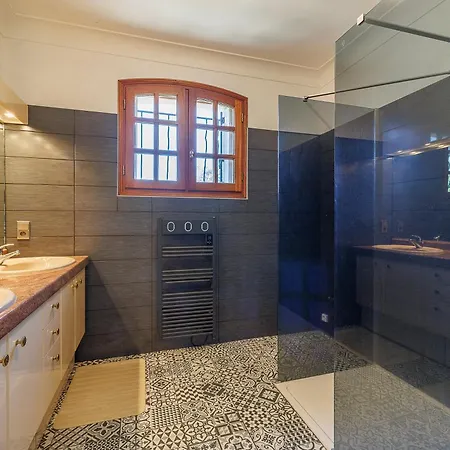 La Châtelaine - A 25min De St Emilion Casa de Férias Saint-Seurin-sur-l'Isle