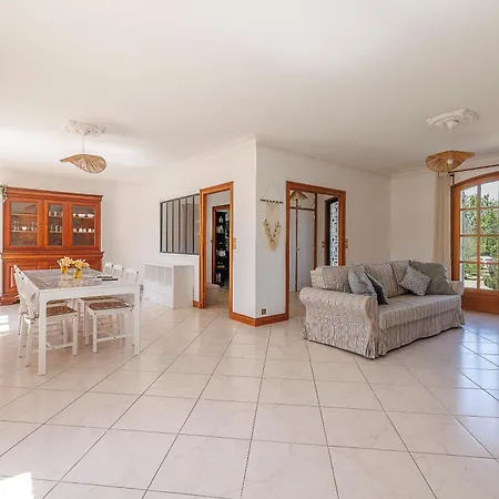 La Châtelaine - A 25min De St Emilion Casa de Férias